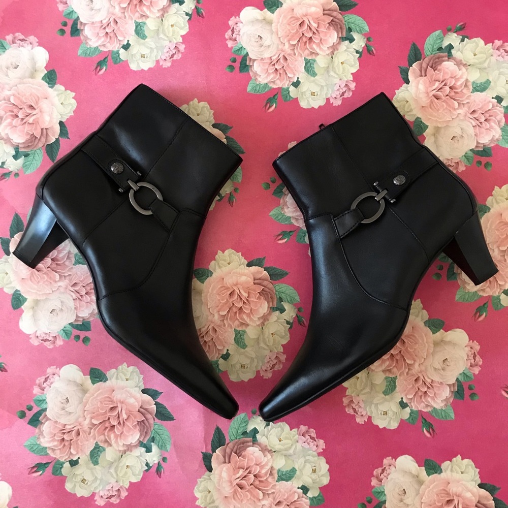 AK ANNE KLEIN iflex BLACK LEATHER